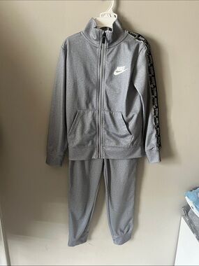 Boys Nike Set